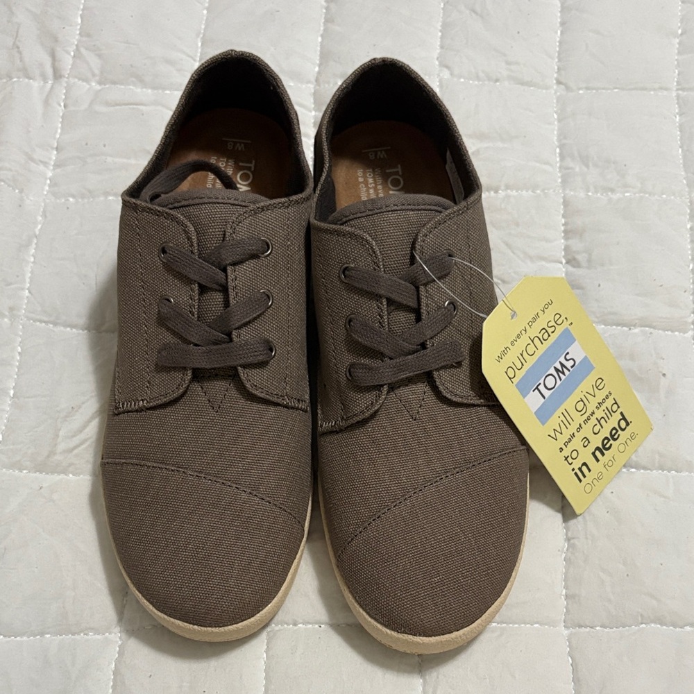 TOMS Paseo Ash Grey Canvas WMNS 8 Shoes NWT